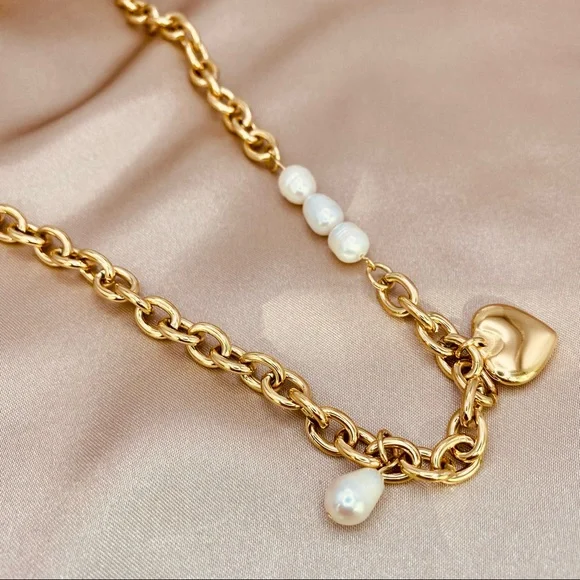 14K Gold Baroque Pearls Heart Charm Chunky Curb Link Statement Necklace - Picture 1 of 8